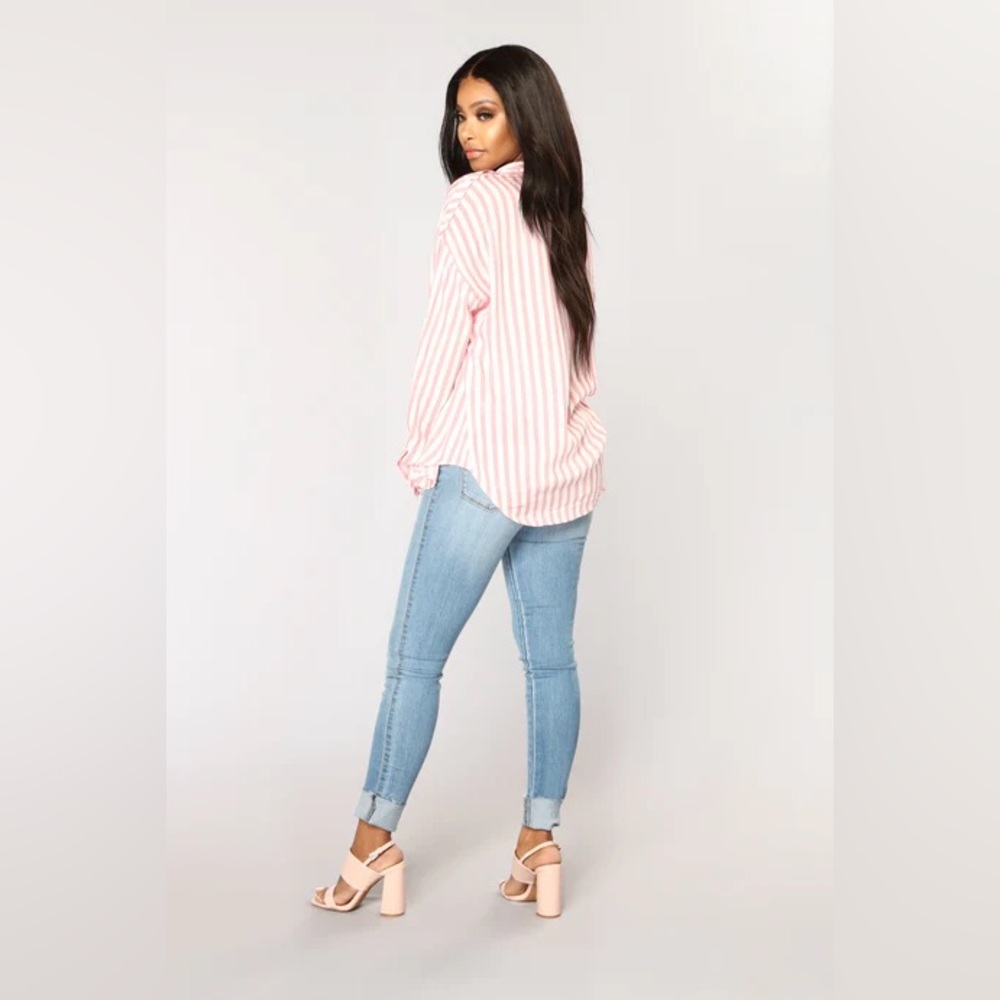 •Playin Games• Pink & White Stripe Relaxed Fit Oversized Long Sleeve Button-Down - Picture 5 of 7